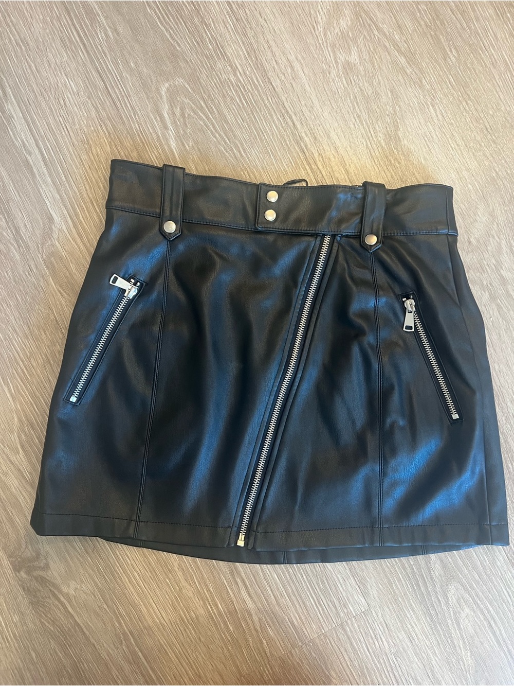 Zara moto faux leather skirt